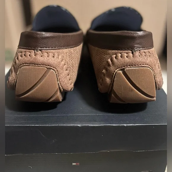 Tommy Hilfiger Driver Slip-on Squared off Moc Toe Loafer - Picture 6 of 7